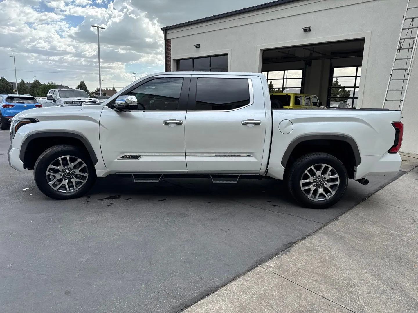 Toyota Tundra photo 5