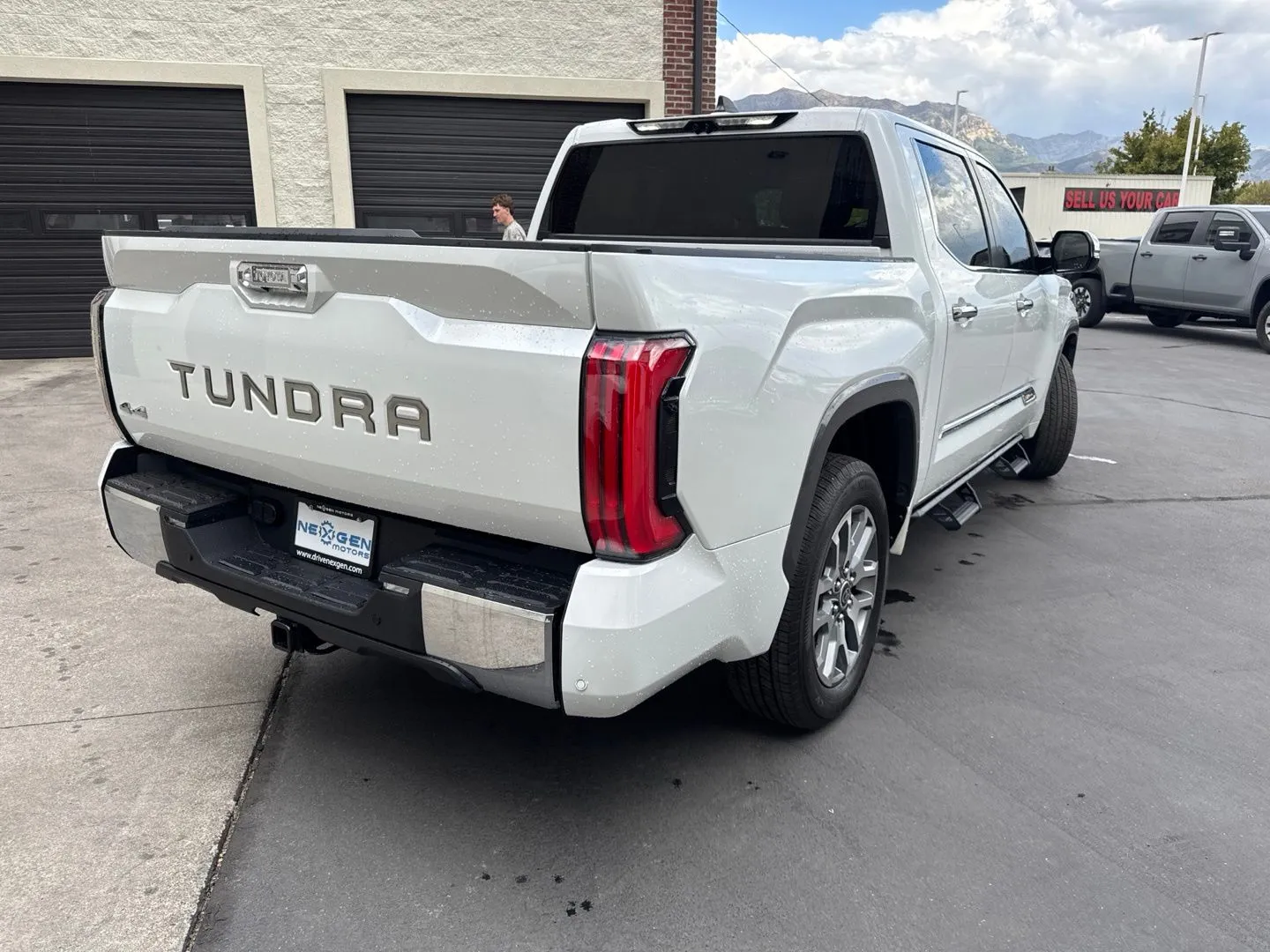 Toyota Tundra photo 8
