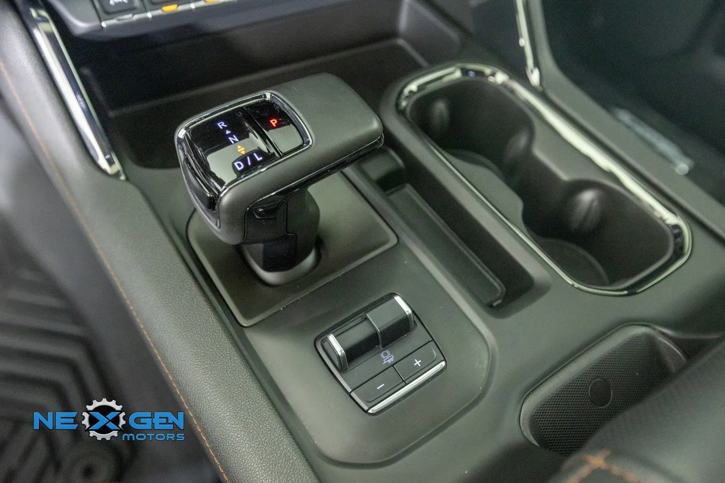 GMC Sierra photo 23
