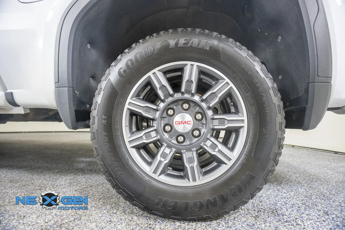 GMC Sierra photo 46