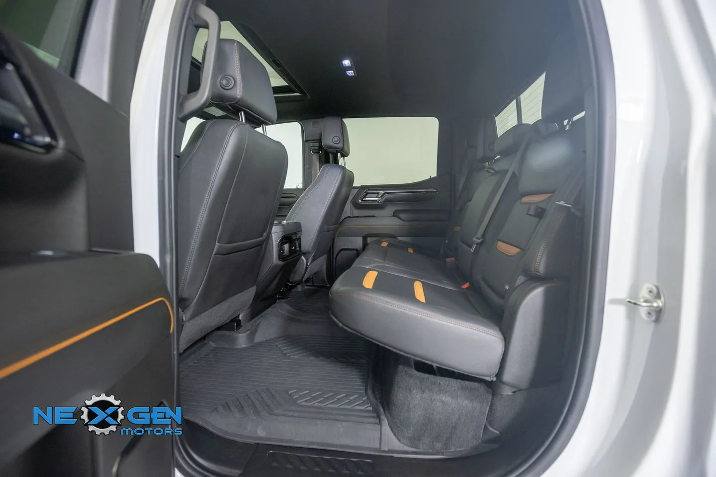 GMC Sierra photo 30