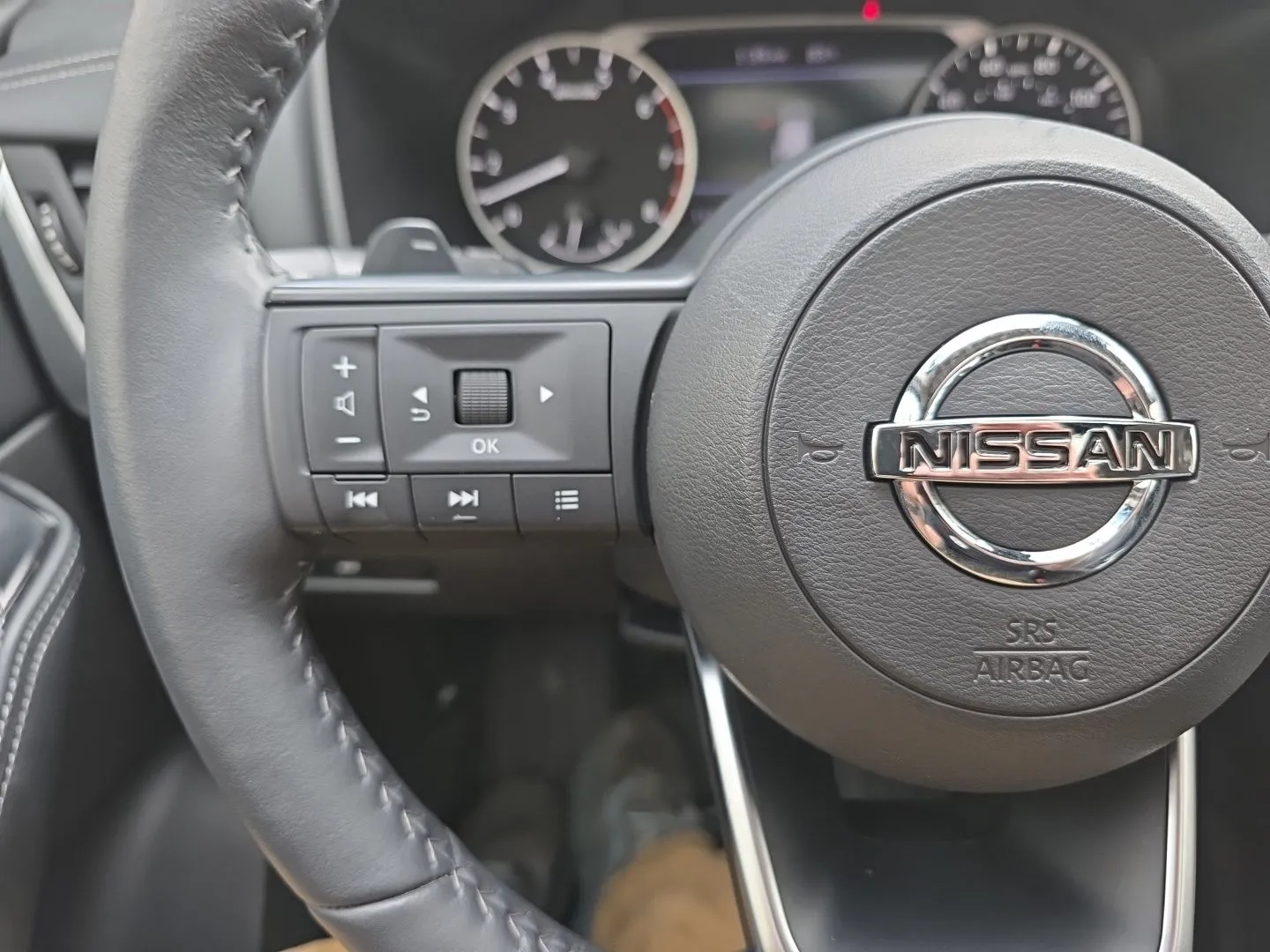 Nissan Rogue photo 18