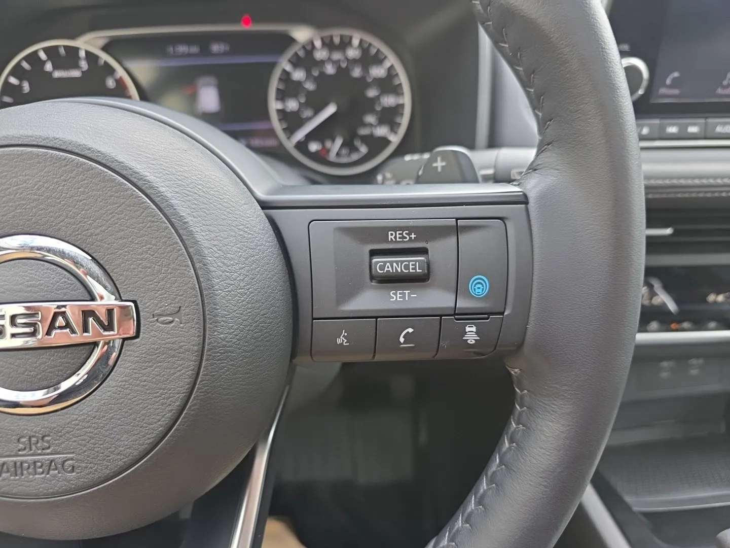 Nissan Rogue photo 17