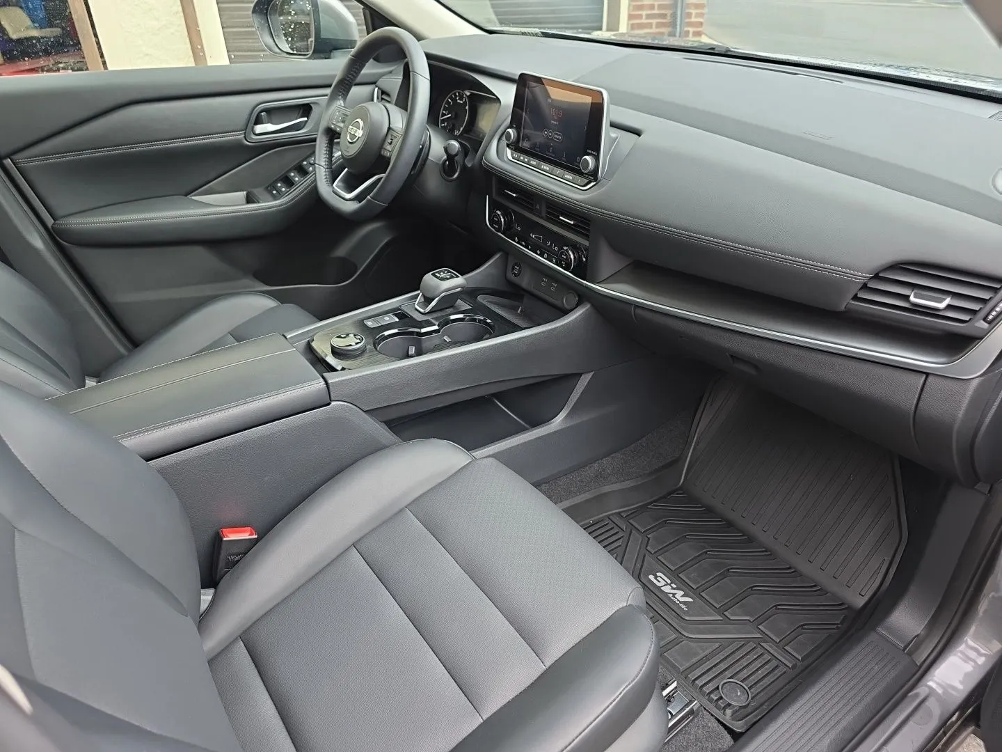 Nissan Rogue photo 32