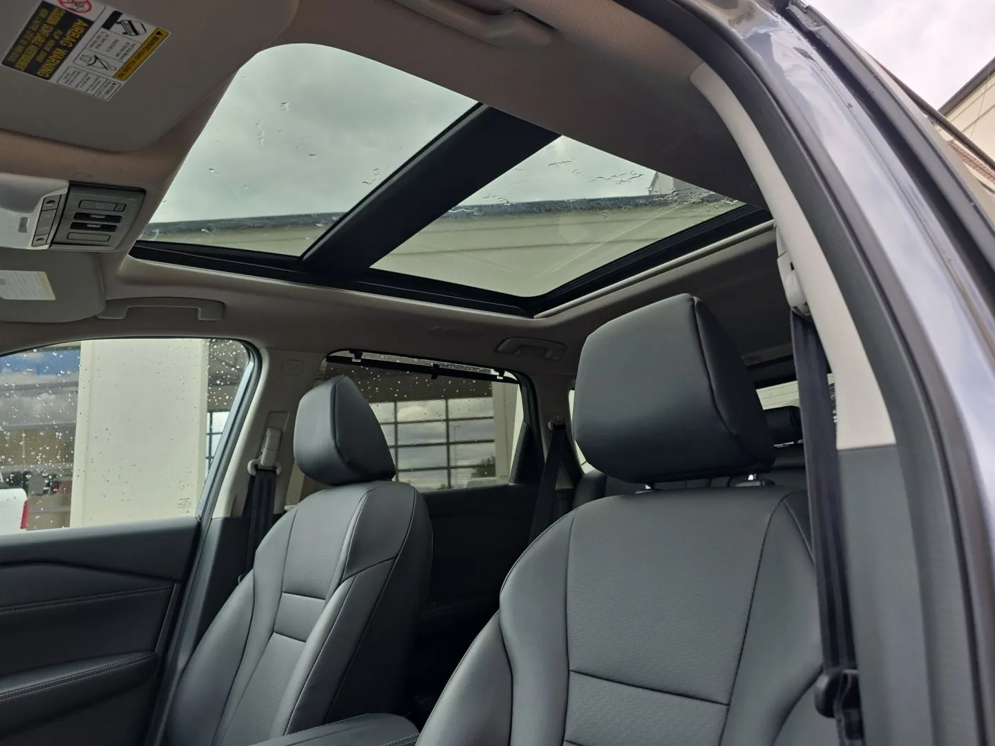 Nissan Rogue photo 8
