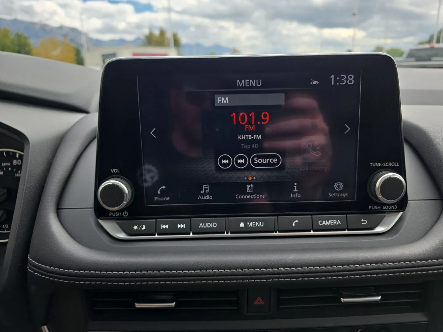 Nissan Rogue photo 13