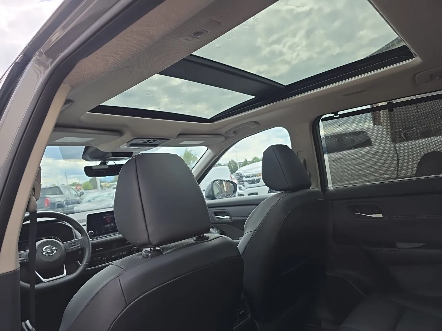Nissan Rogue photo 22