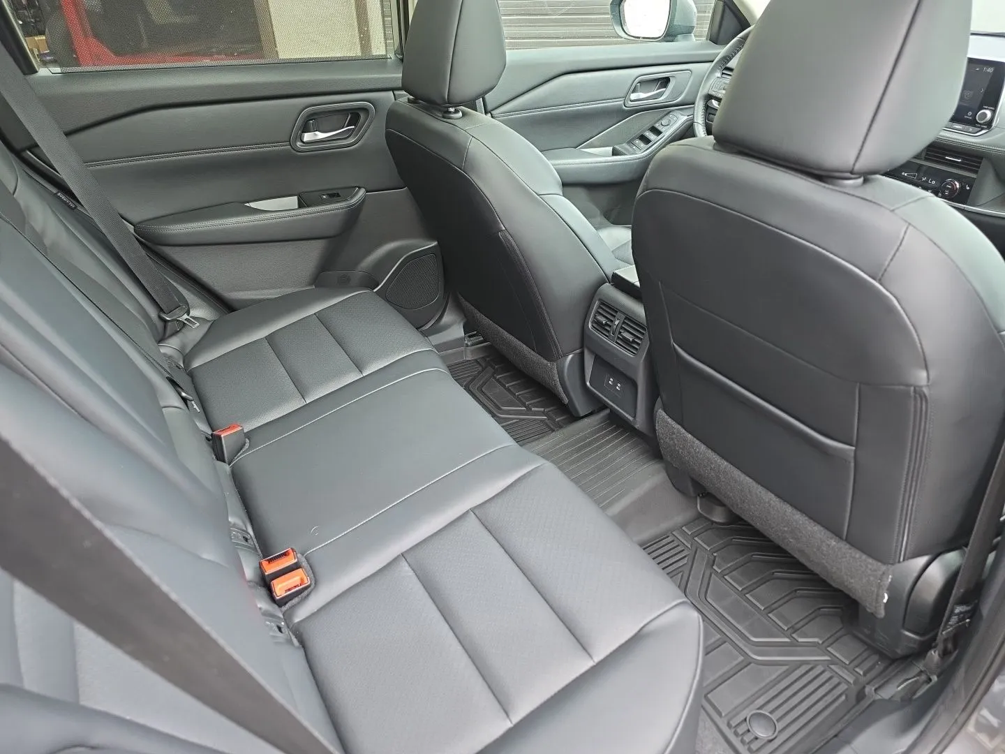 Nissan Rogue photo 29