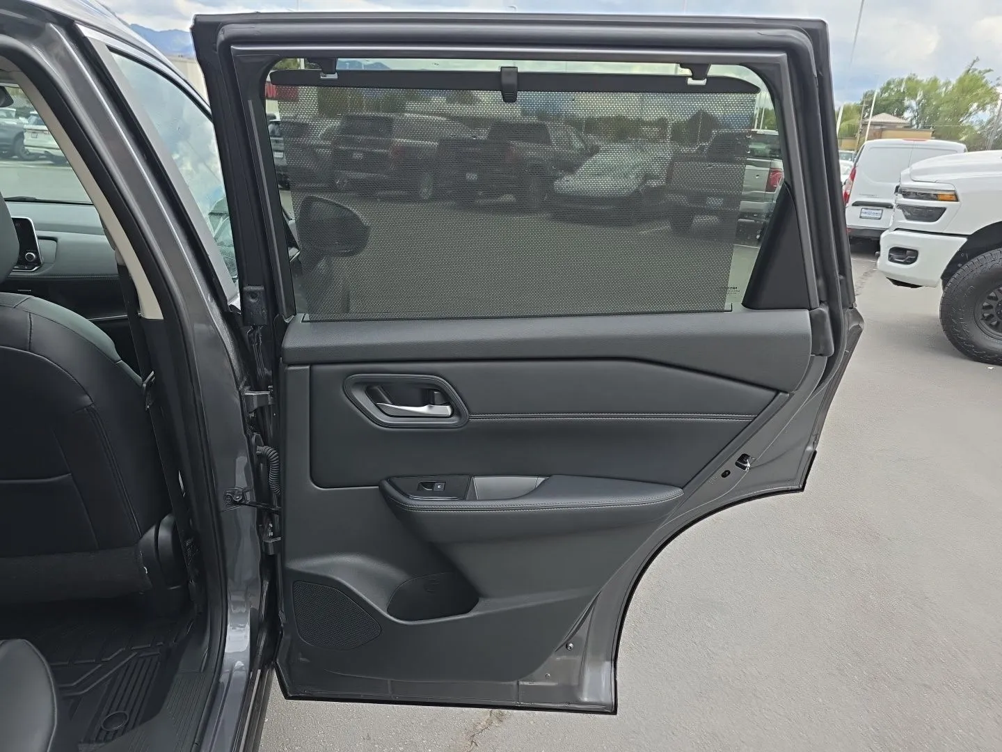 Nissan Rogue photo 31