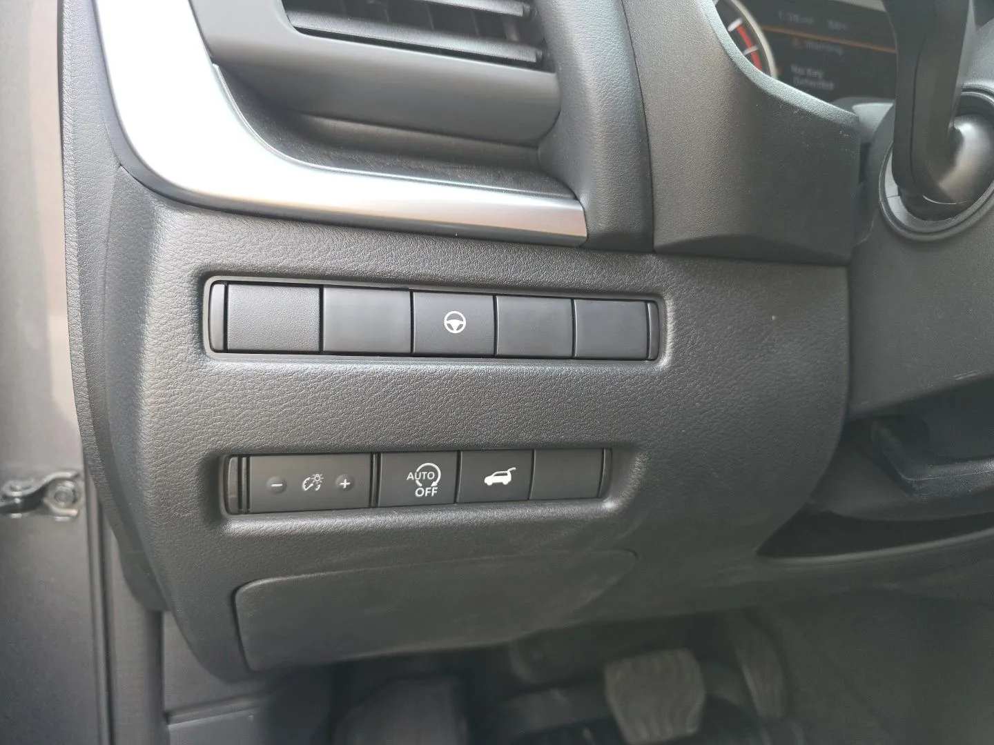 Nissan Rogue photo 10