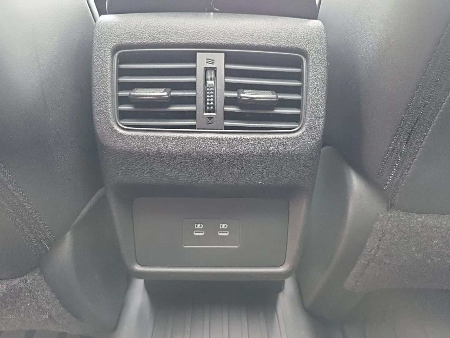 Nissan Rogue photo 24