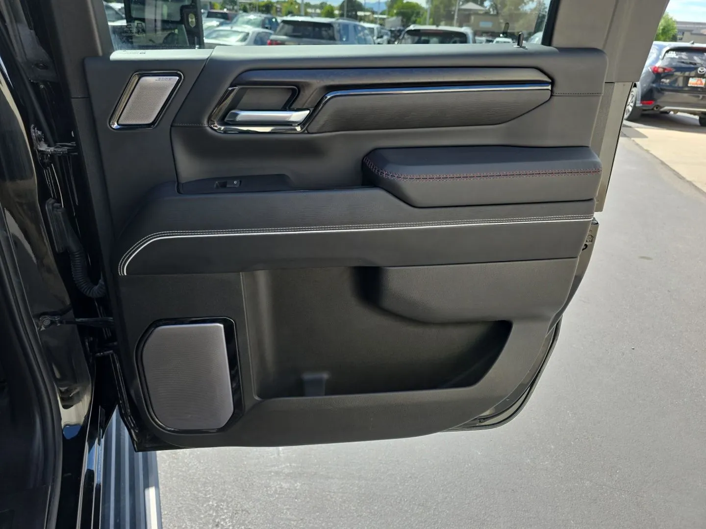 GMC Sierra photo 27