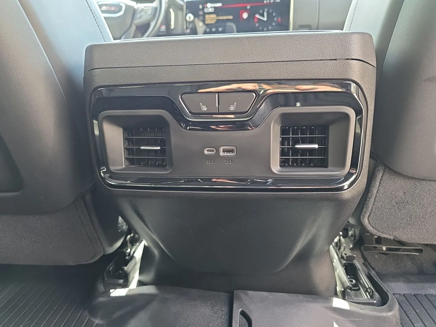 GMC Sierra photo 26