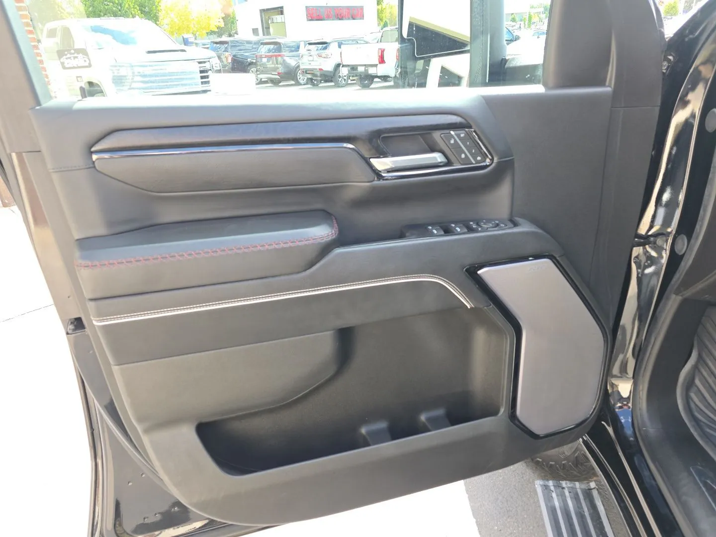 GMC Sierra photo 7