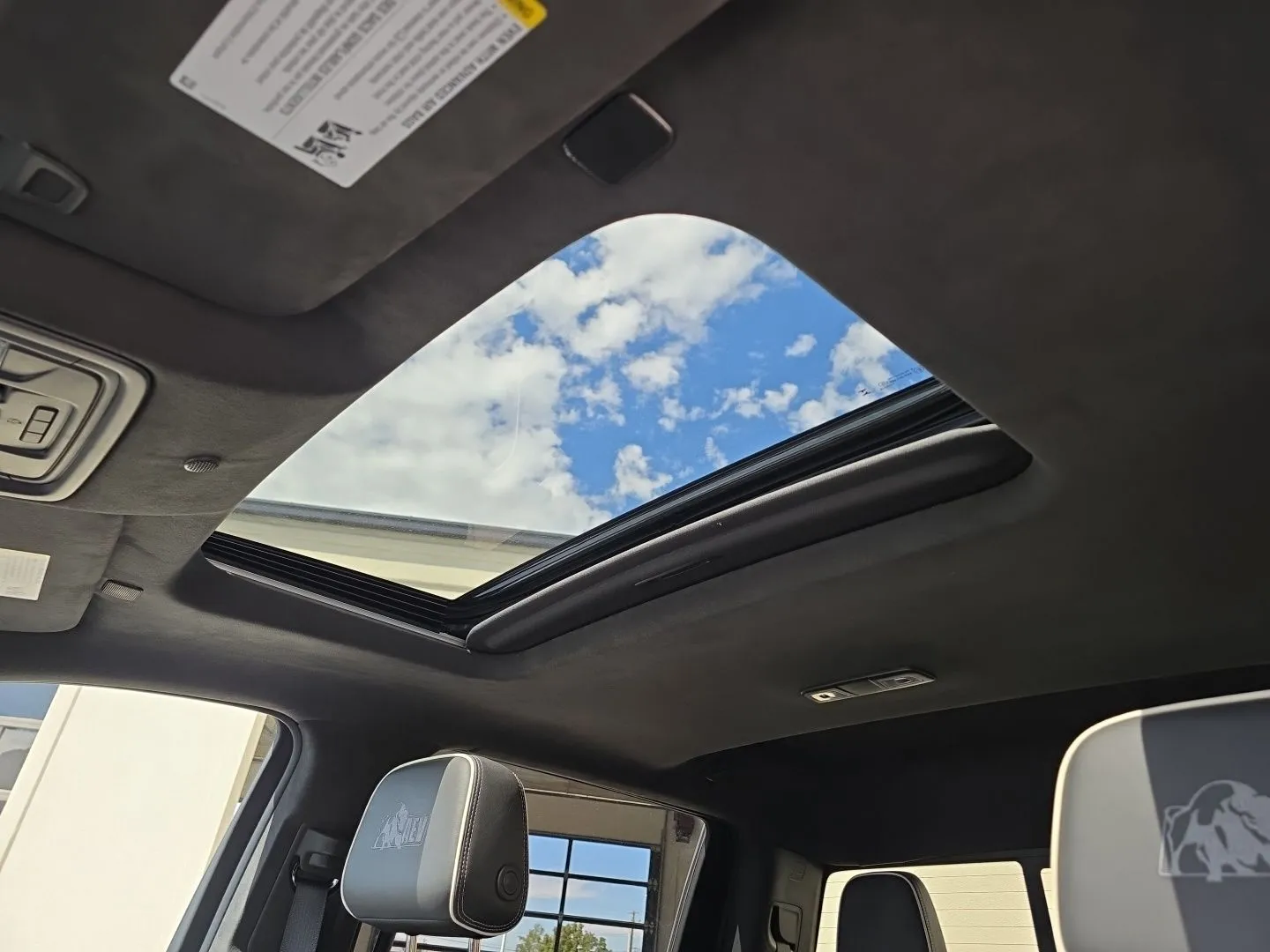 GMC Sierra photo 14