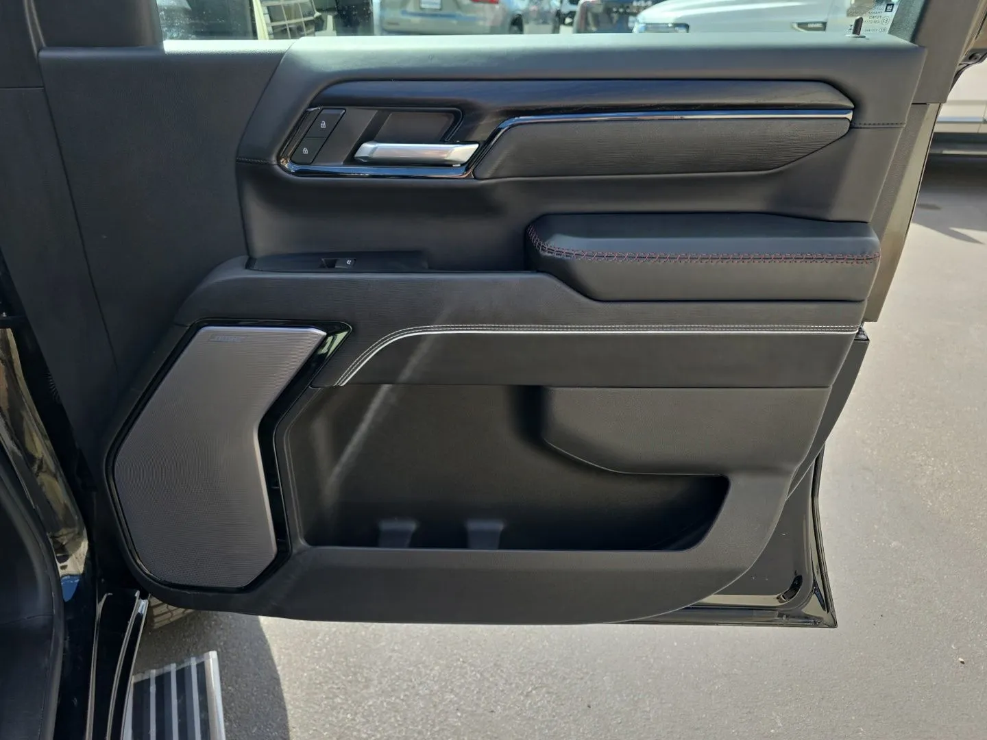 GMC Sierra photo 10