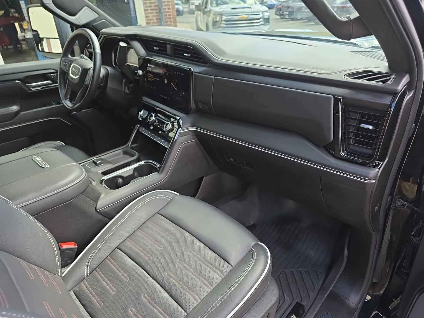 GMC Sierra photo 29