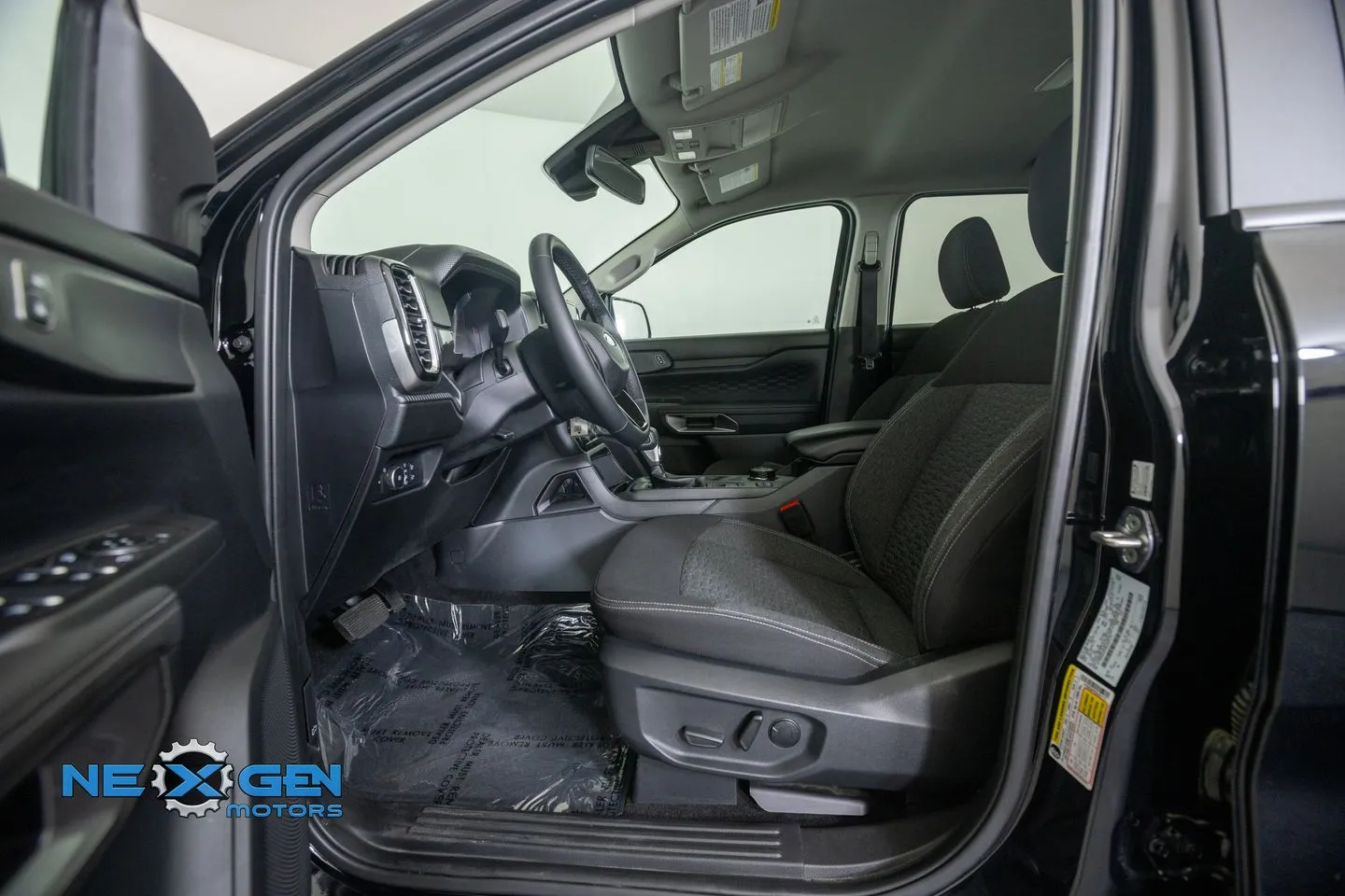 Ford Ranger photo 14