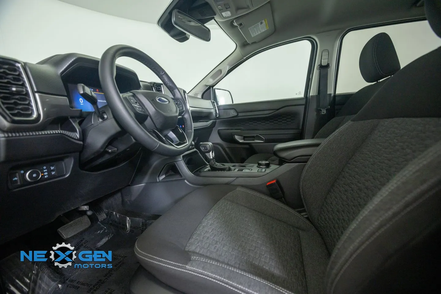 Ford Ranger photo 13