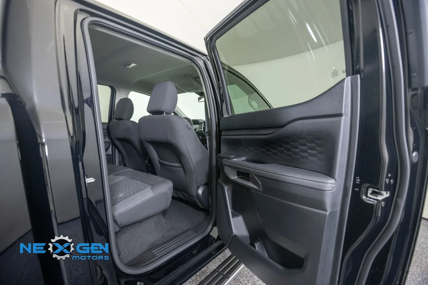 Ford Ranger photo 38