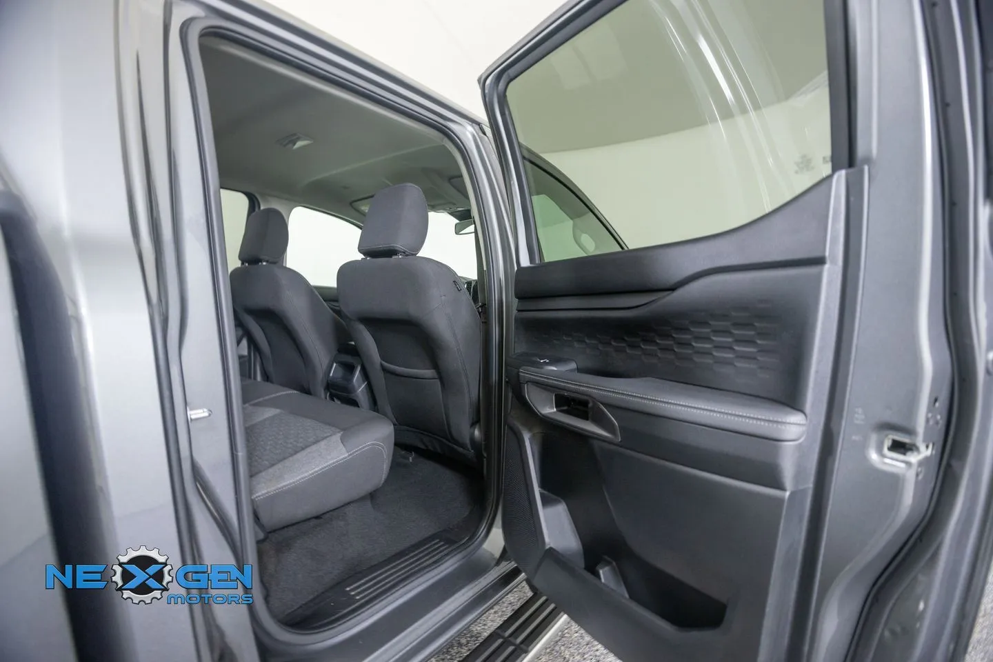 Ford Ranger photo 39