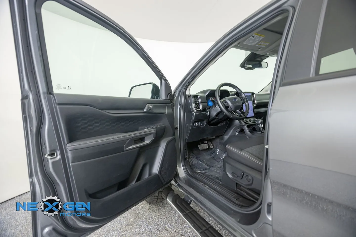 Ford Ranger photo 12