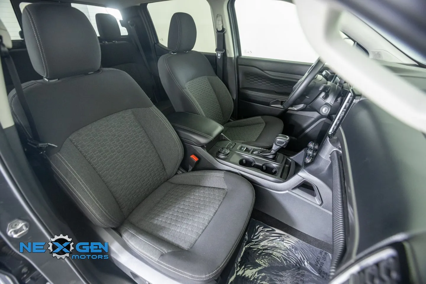 Ford Ranger photo 10