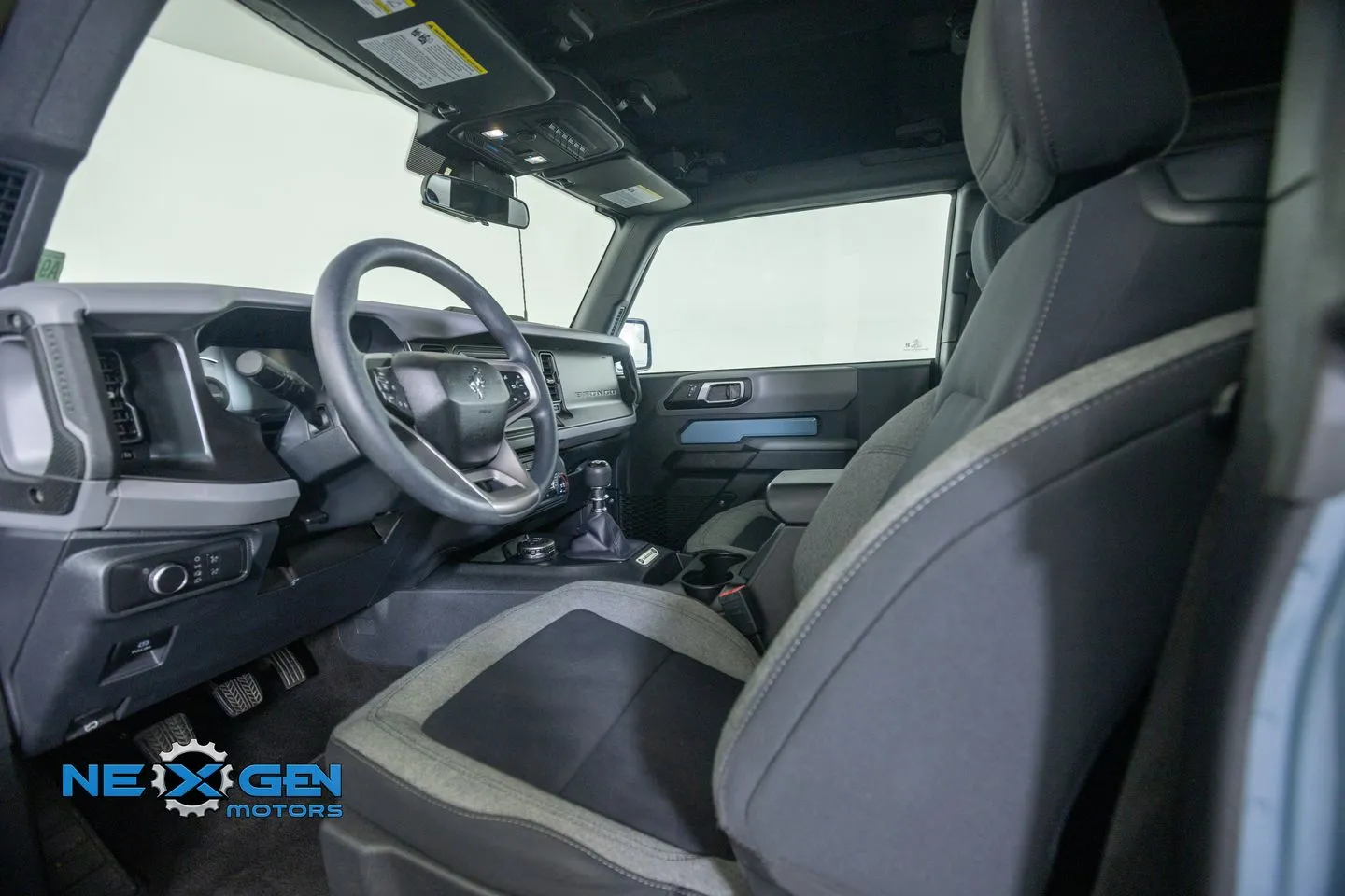 Ford Bronco photo 13