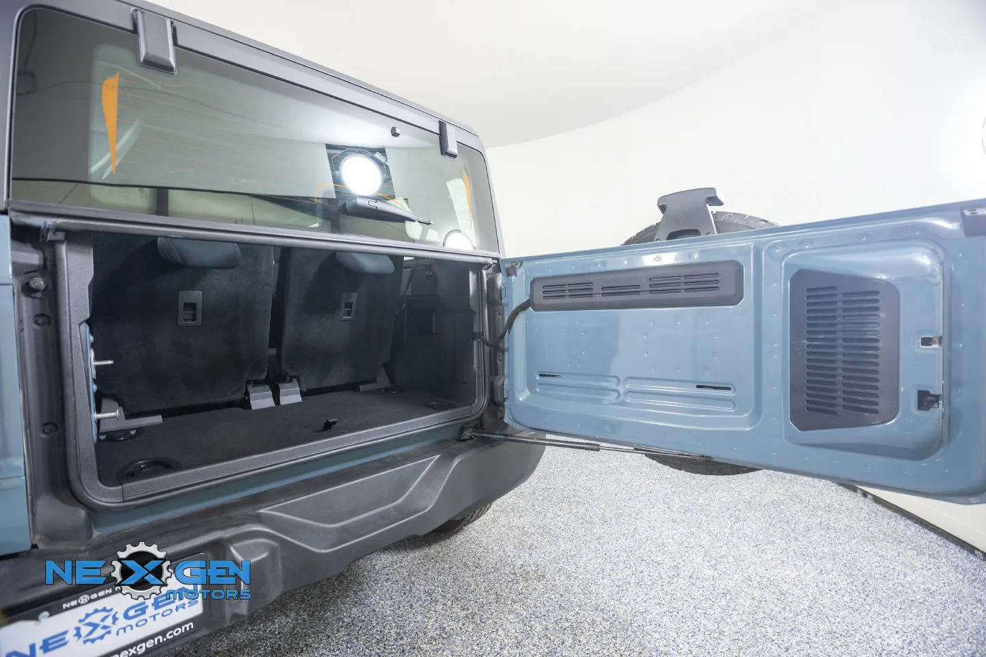 Ford Bronco photo 35