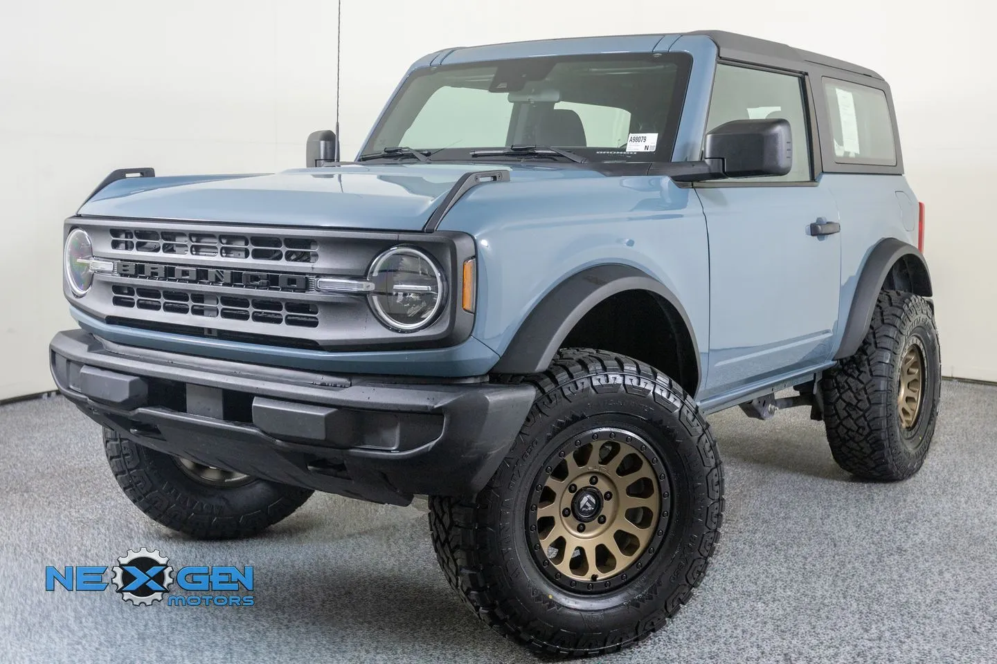 Ford Bronco photo 11