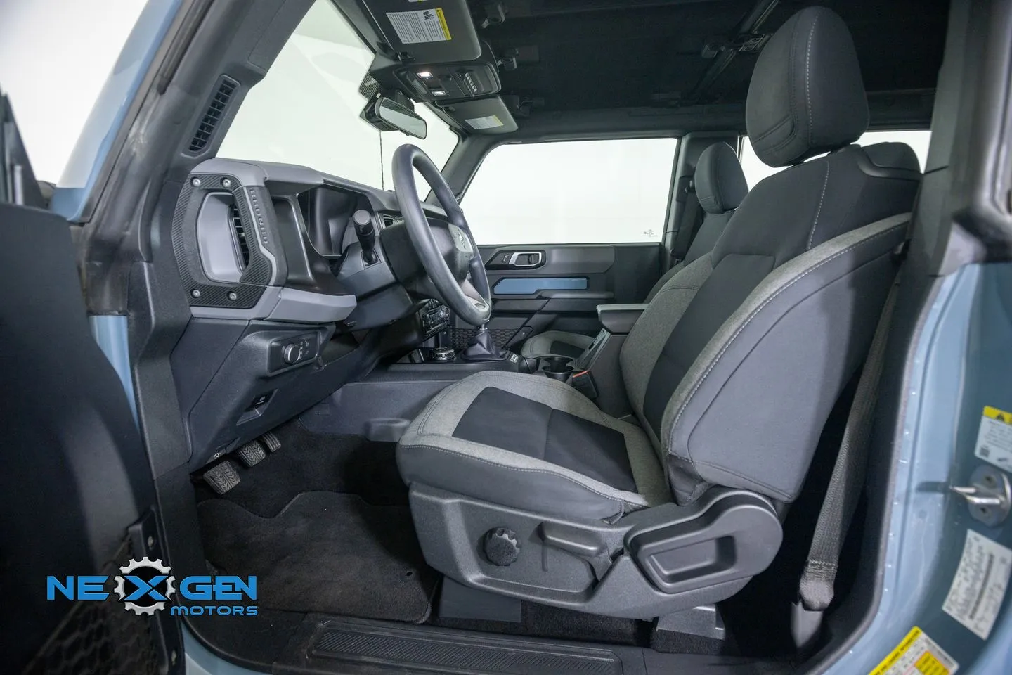 Ford Bronco photo 14