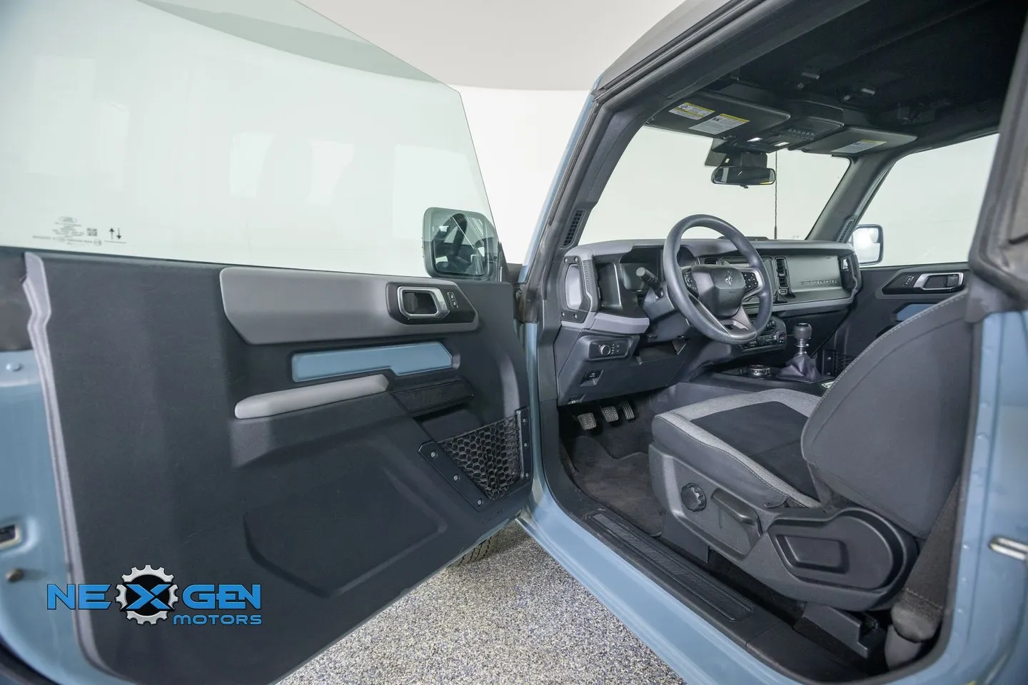 Ford Bronco photo 12