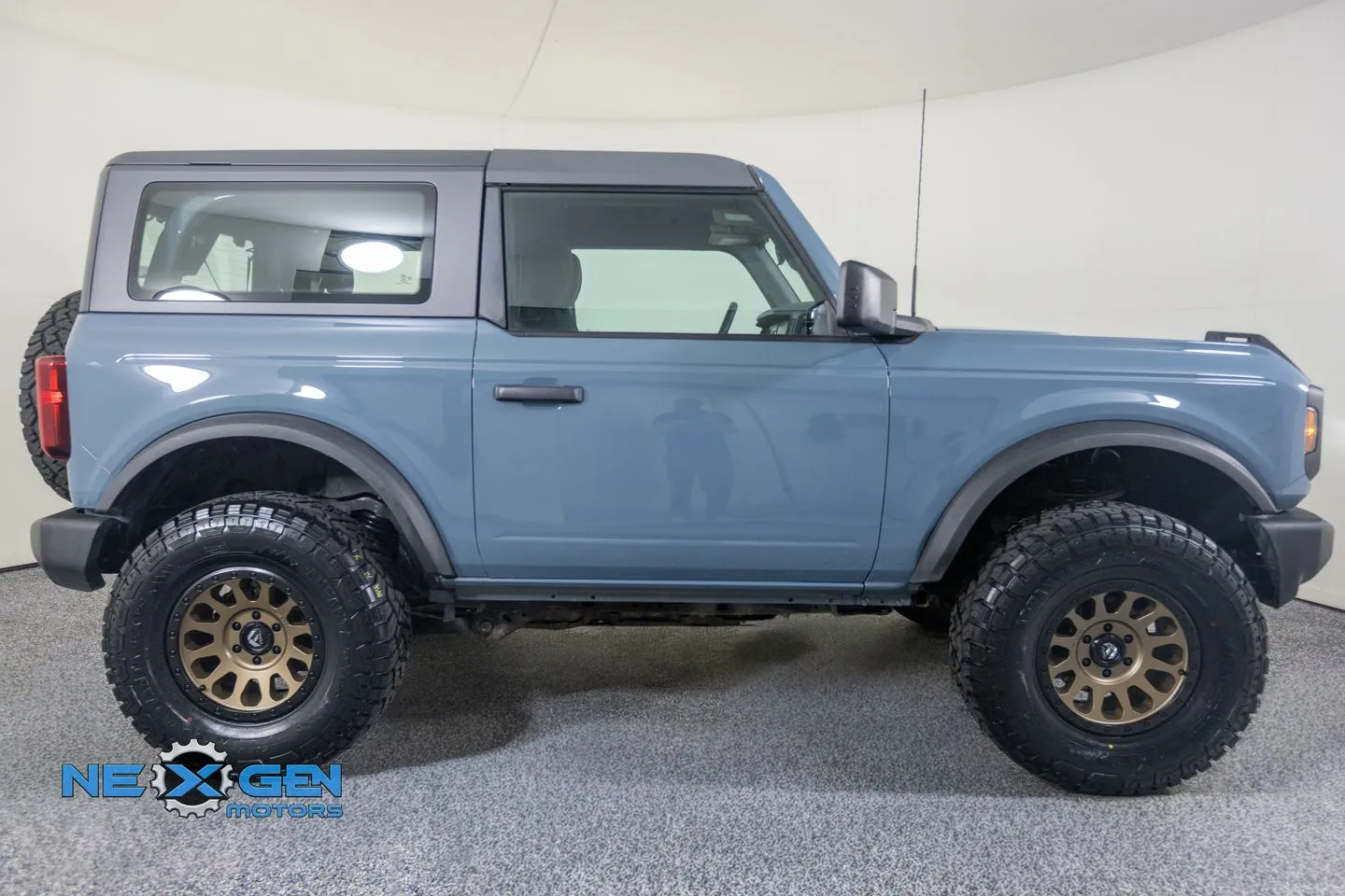 Ford Bronco photo 38
