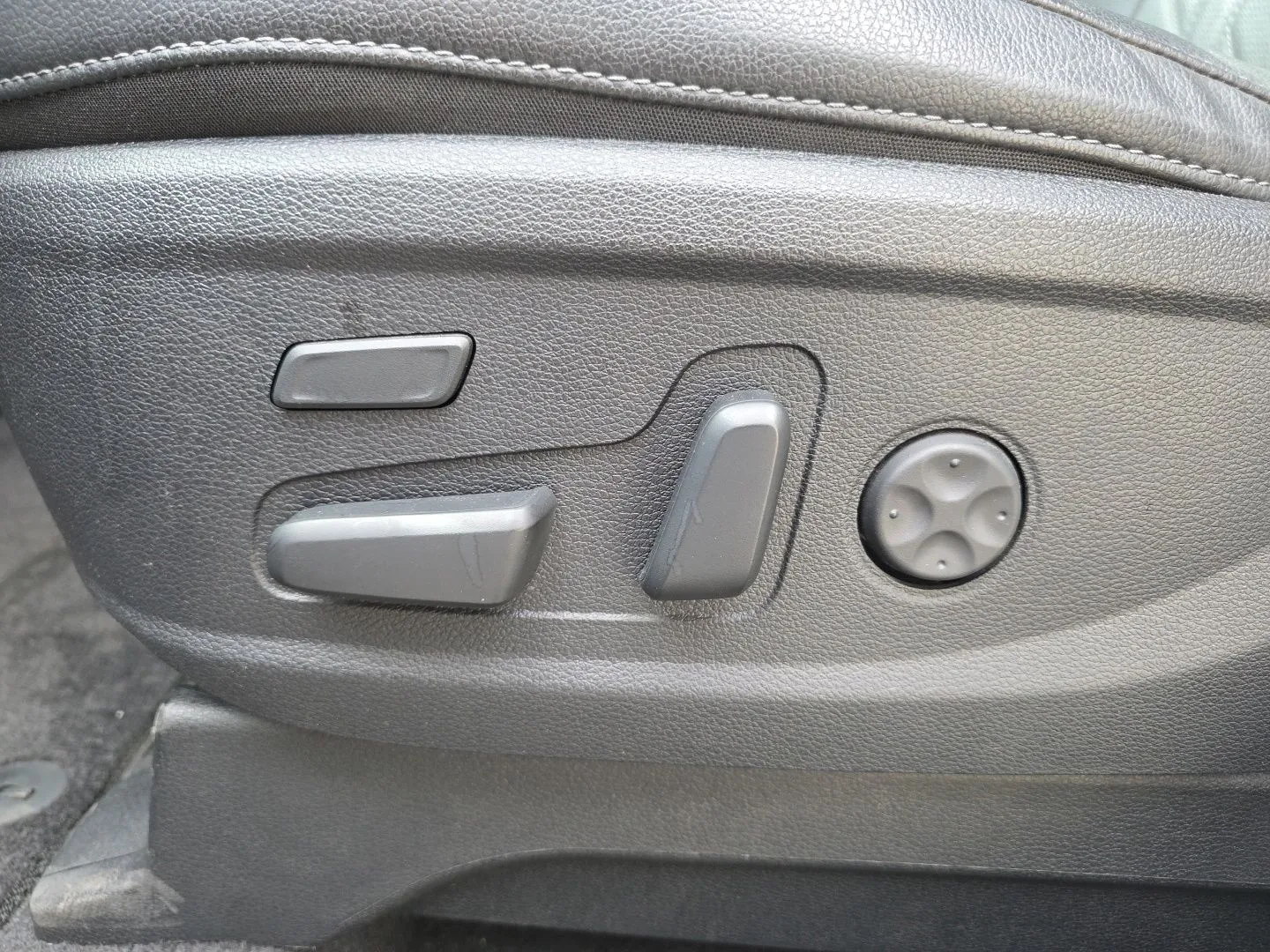 Kia Telluride photo 8