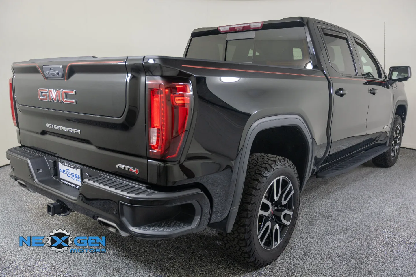 GMC Sierra photo 37