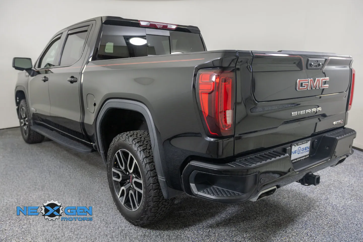 GMC Sierra photo 27