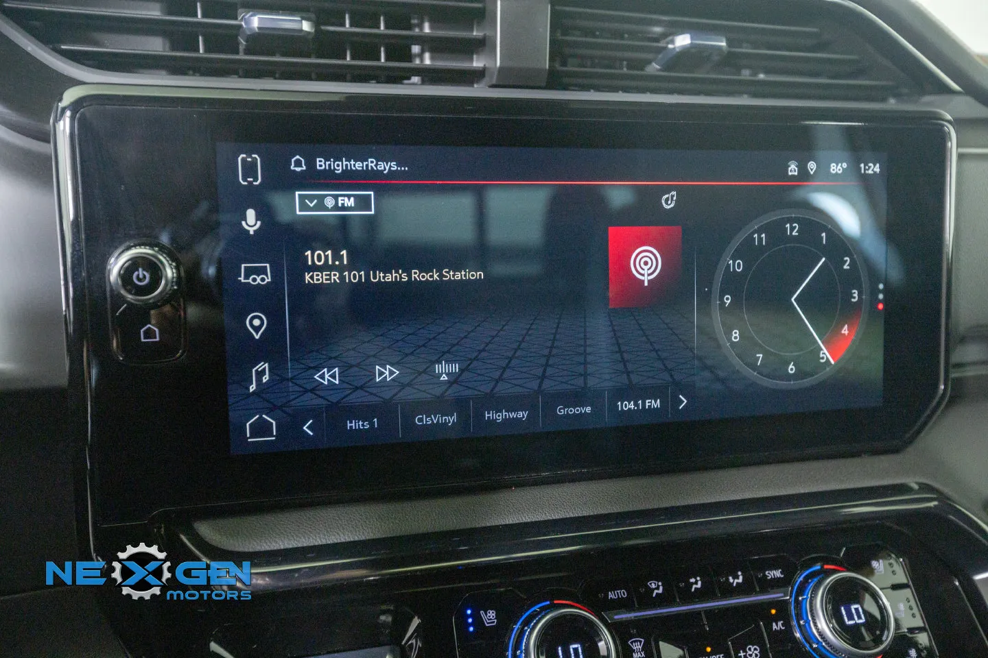 GMC Sierra photo 19