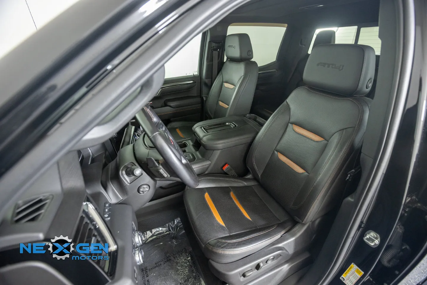 GMC Sierra photo 25