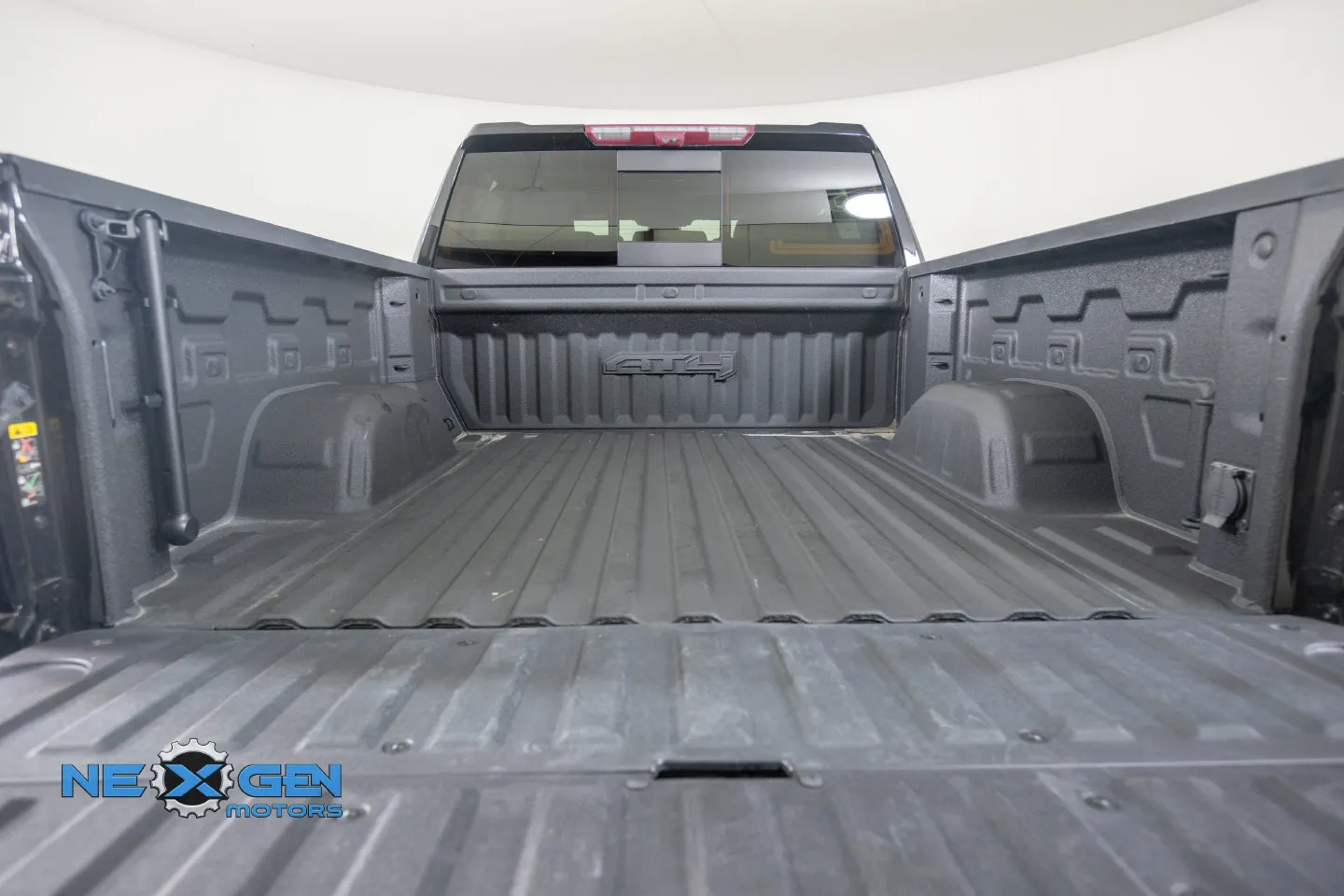 GMC Sierra photo 36