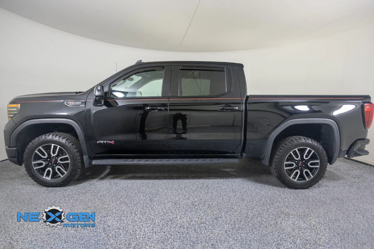 GMC Sierra photo 26