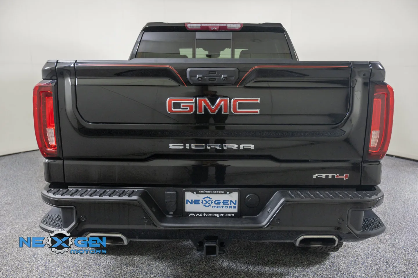 GMC Sierra photo 35