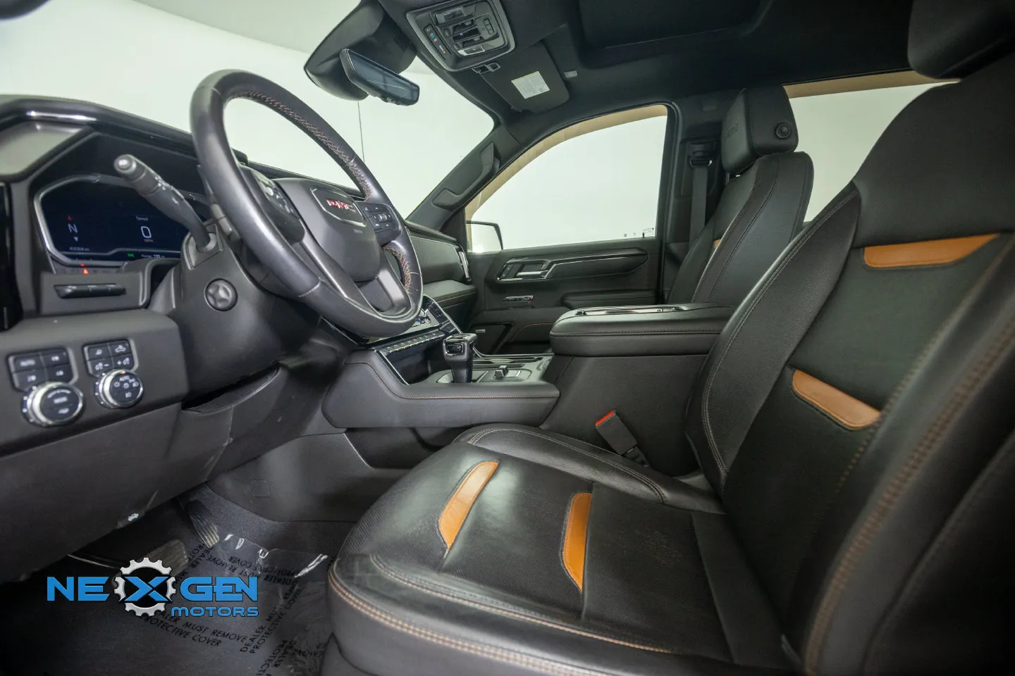 GMC Sierra photo 13