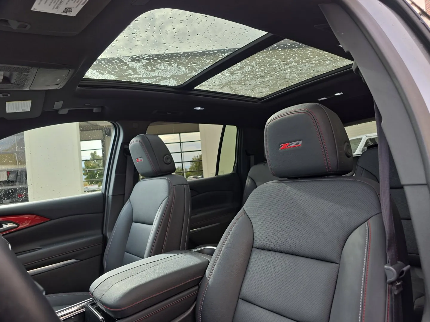 Chevrolet Traverse photo 16