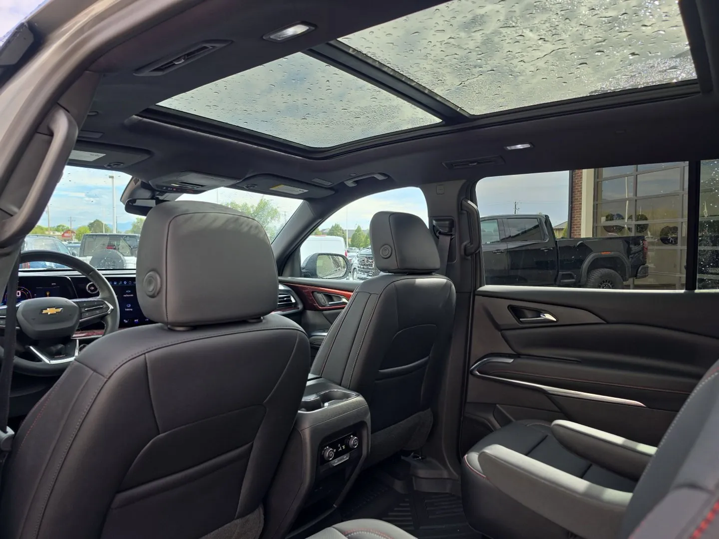 Chevrolet Traverse photo 23