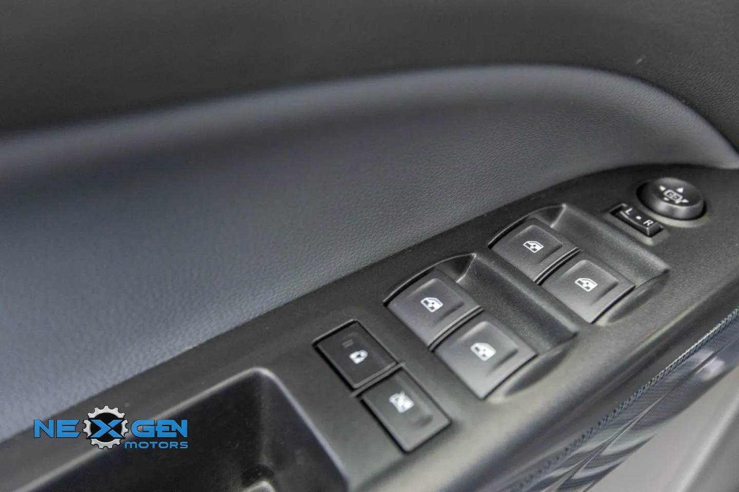 Chevrolet Colorado photo 15
