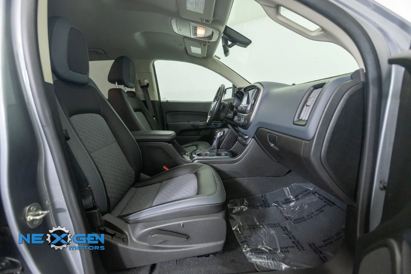 Chevrolet Colorado photo 8