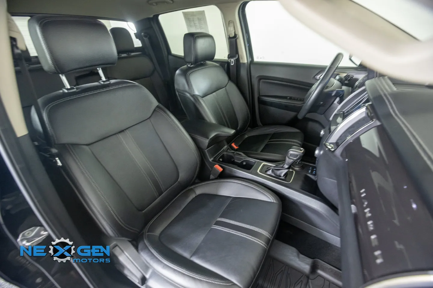 Ford Ranger photo 10