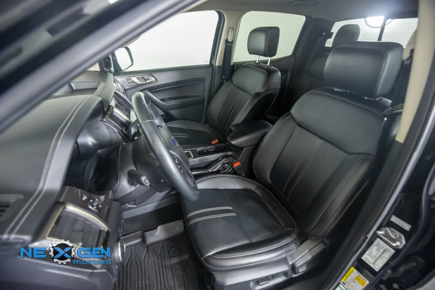 Ford Ranger photo 29