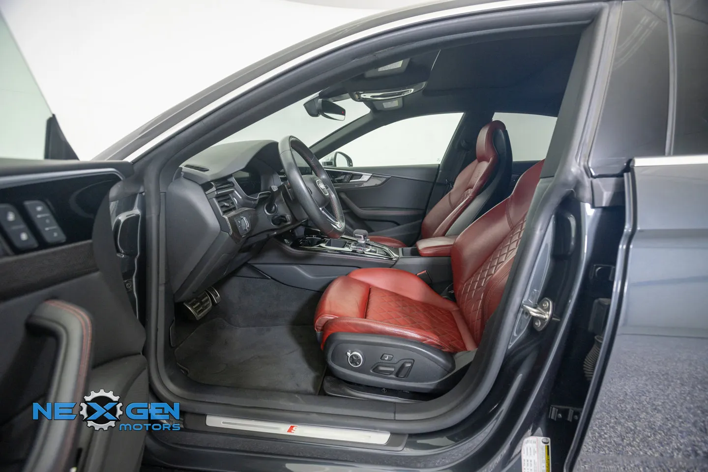 Audi A5 photo 12