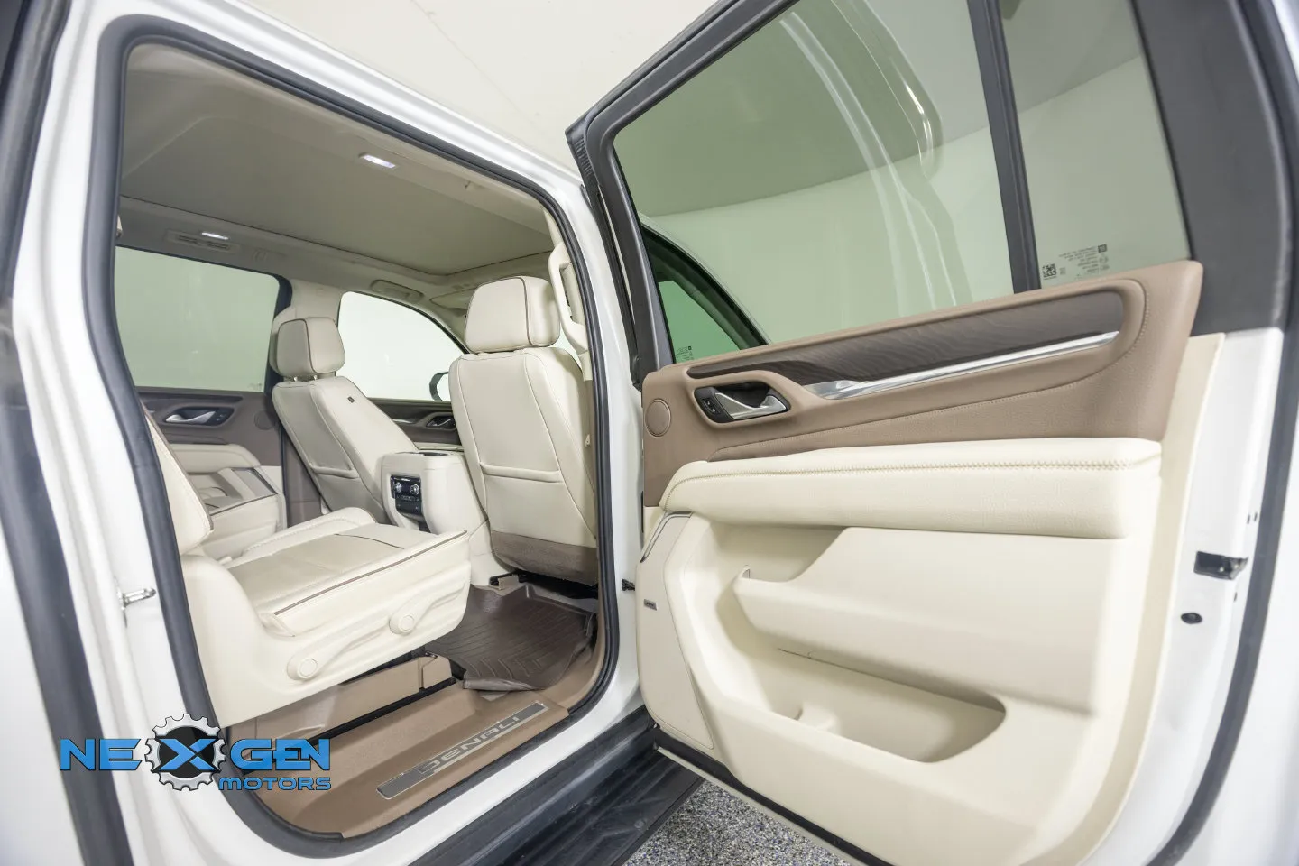 GMC Yukon XL photo 40